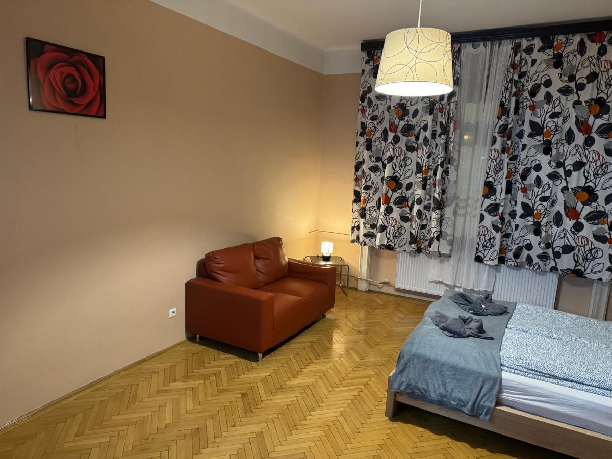 Apartmán Lanchid Castle Side Red And Blue Budapešť Exteriér fotografie